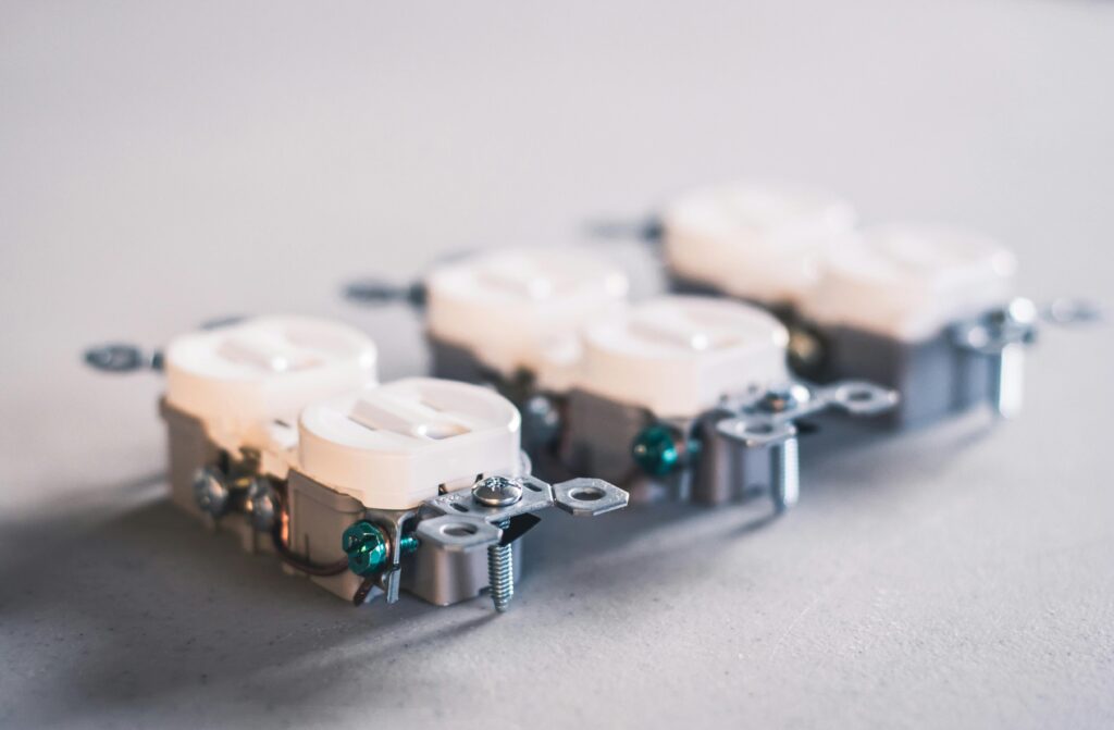 Stopcontact buiten aanleggen